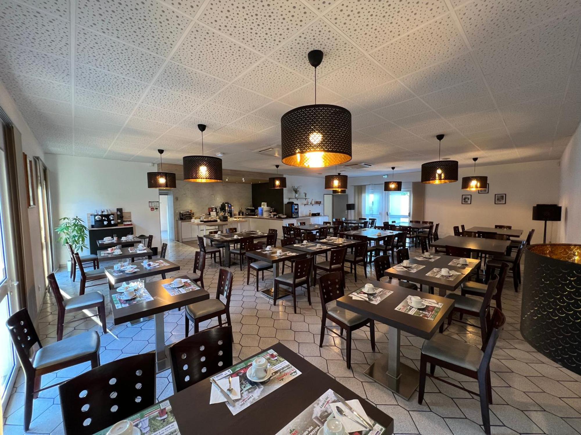 Les Orchidees , Hotel & Restaurant Верден-сюр-Мез Екстер'єр фото